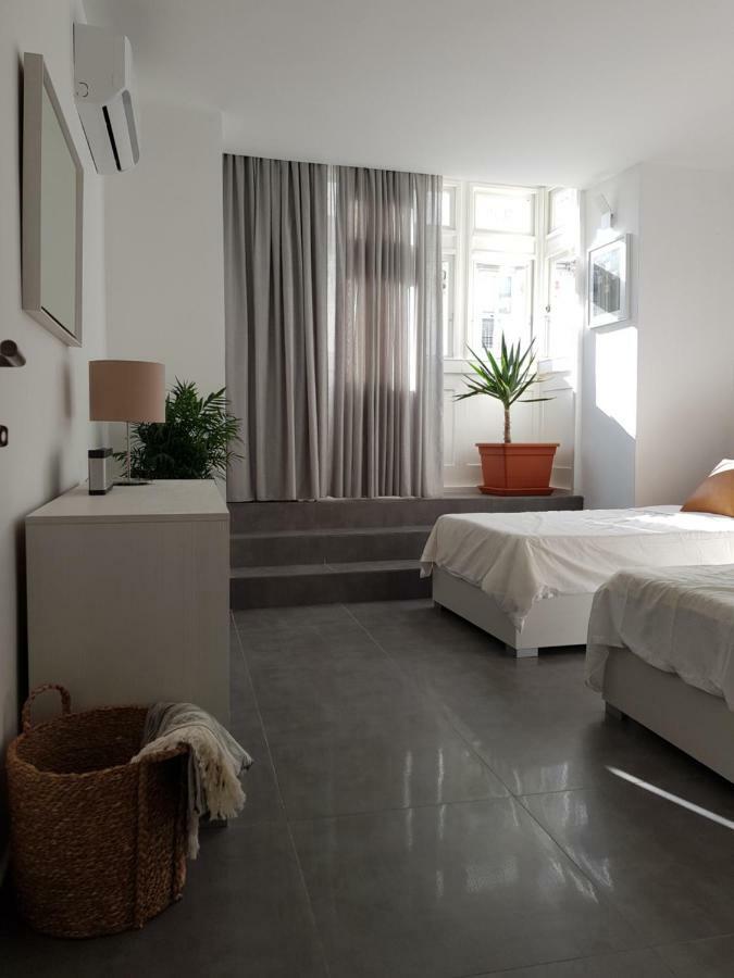 Duplex Maisonette With Heated P-Pool And Jacuzzi Сент Джулианс Экстерьер фото