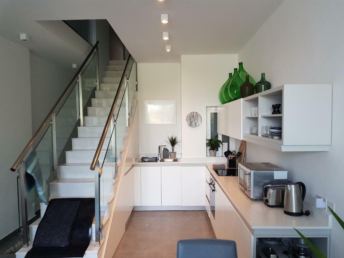 Duplex Maisonette With Heated P-Pool And Jacuzzi Сент Джулианс Экстерьер фото