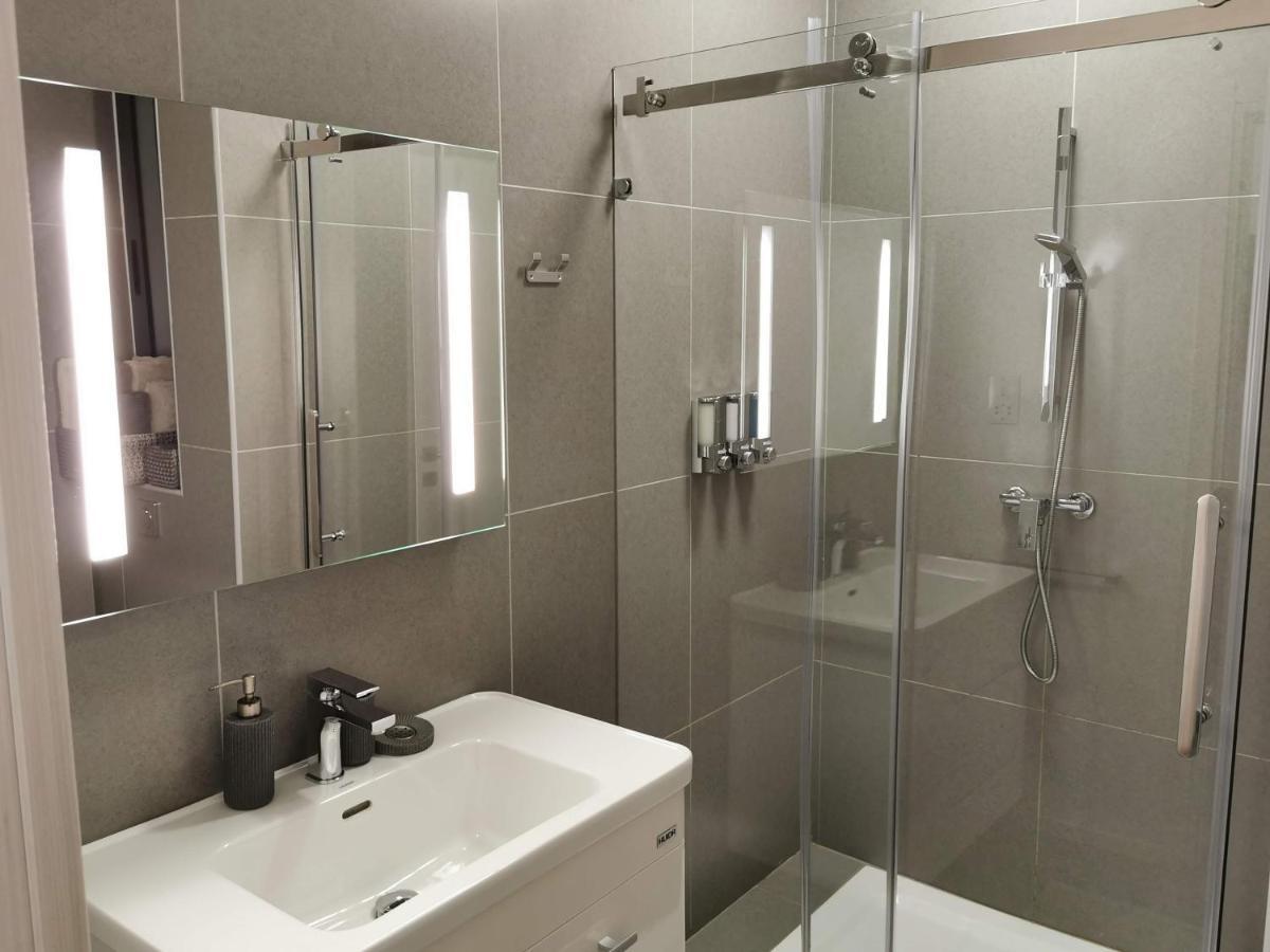 Duplex Maisonette With Heated P-Pool And Jacuzzi Сент Джулианс Экстерьер фото