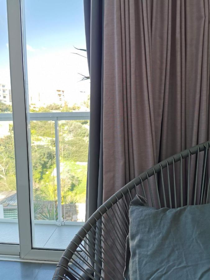 Duplex Maisonette With Heated P-Pool And Jacuzzi Сент Джулианс Экстерьер фото